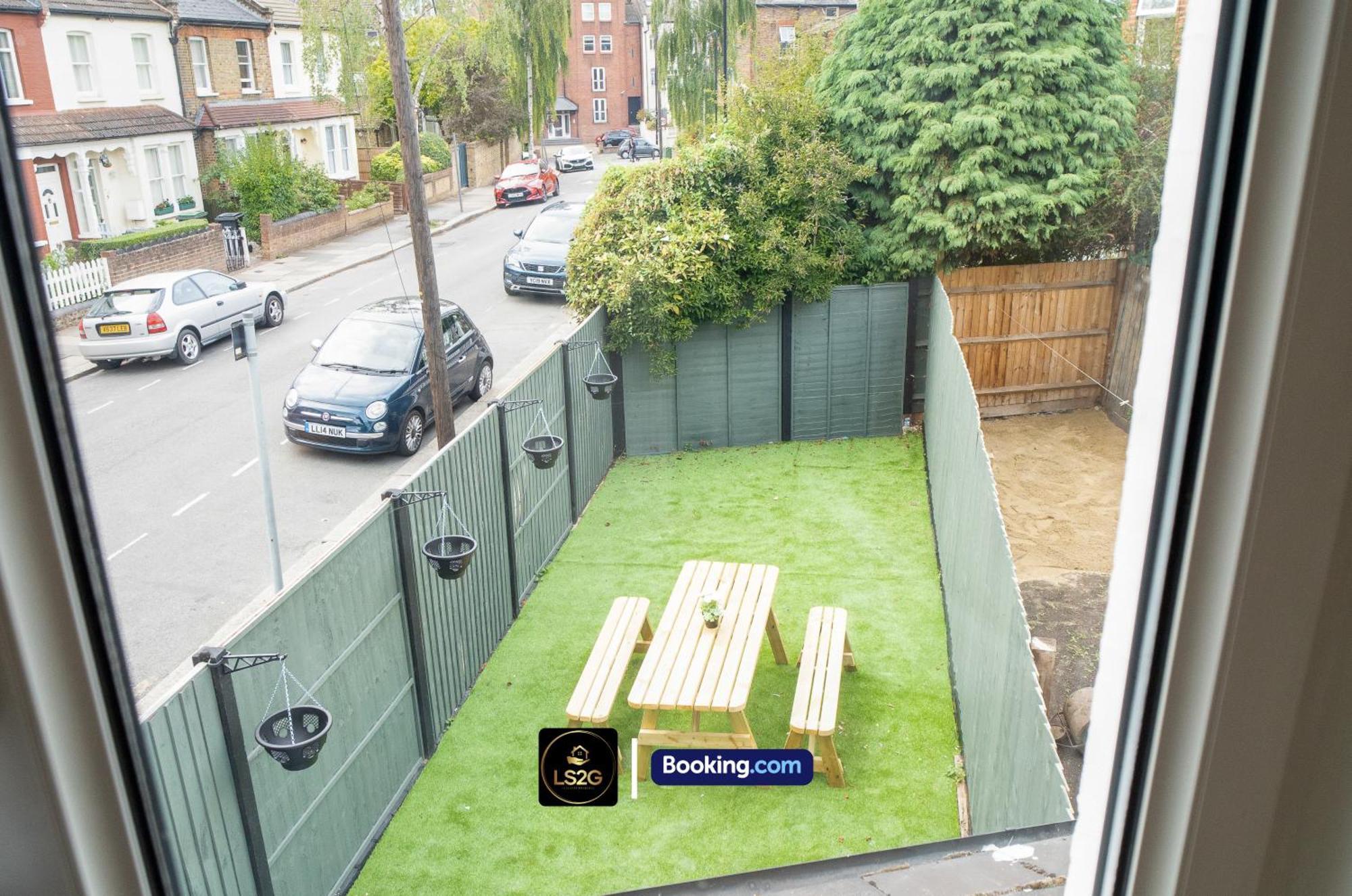 Stunning House By Ls2G Short Lets & Serviced Accommodation Greater London With Free Wifi Eksteriør billede