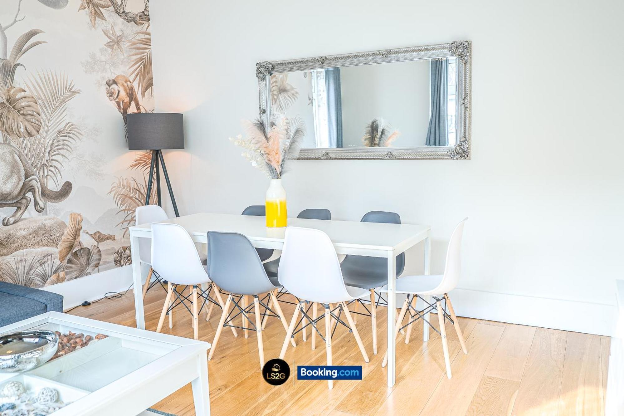 Stunning House By Ls2G Short Lets & Serviced Accommodation Greater London With Free Wifi Eksteriør billede