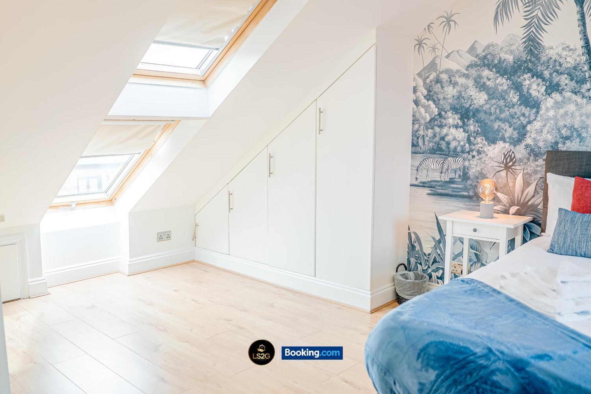 Stunning House By Ls2G Short Lets & Serviced Accommodation Greater London With Free Wifi Eksteriør billede