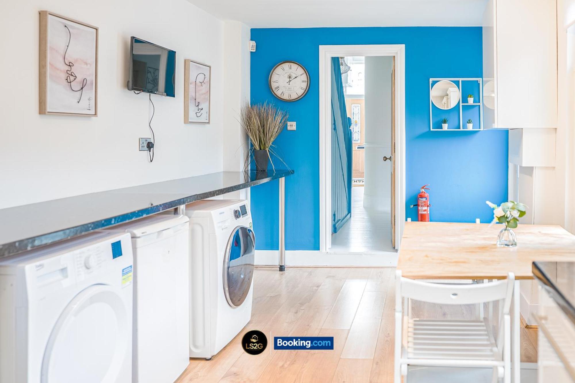 Stunning House By Ls2G Short Lets & Serviced Accommodation Greater London With Free Wifi Eksteriør billede