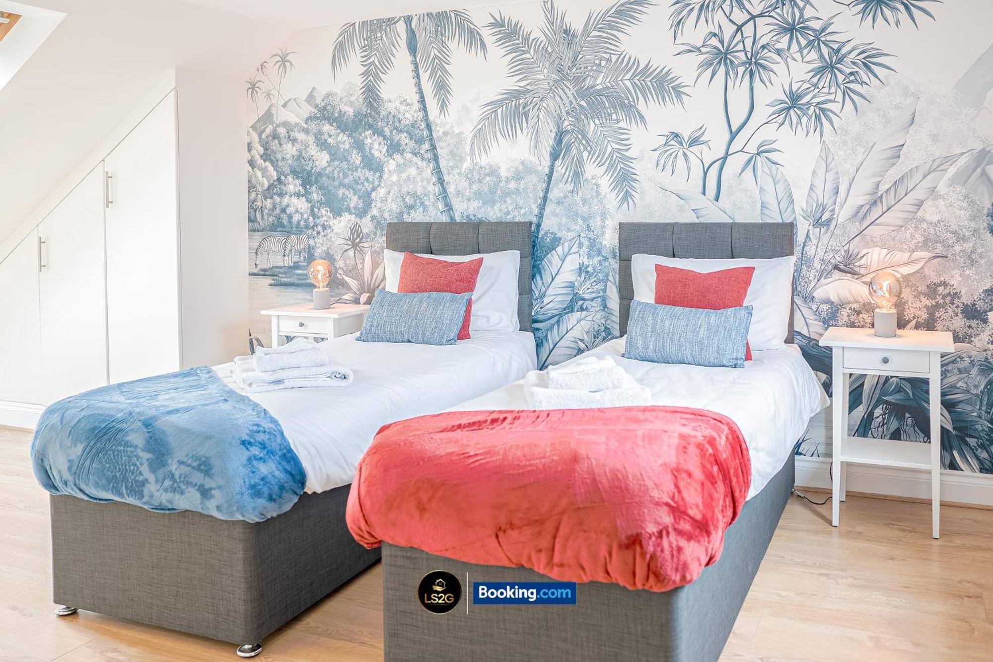 Stunning House By Ls2G Short Lets & Serviced Accommodation Greater London With Free Wifi Eksteriør billede
