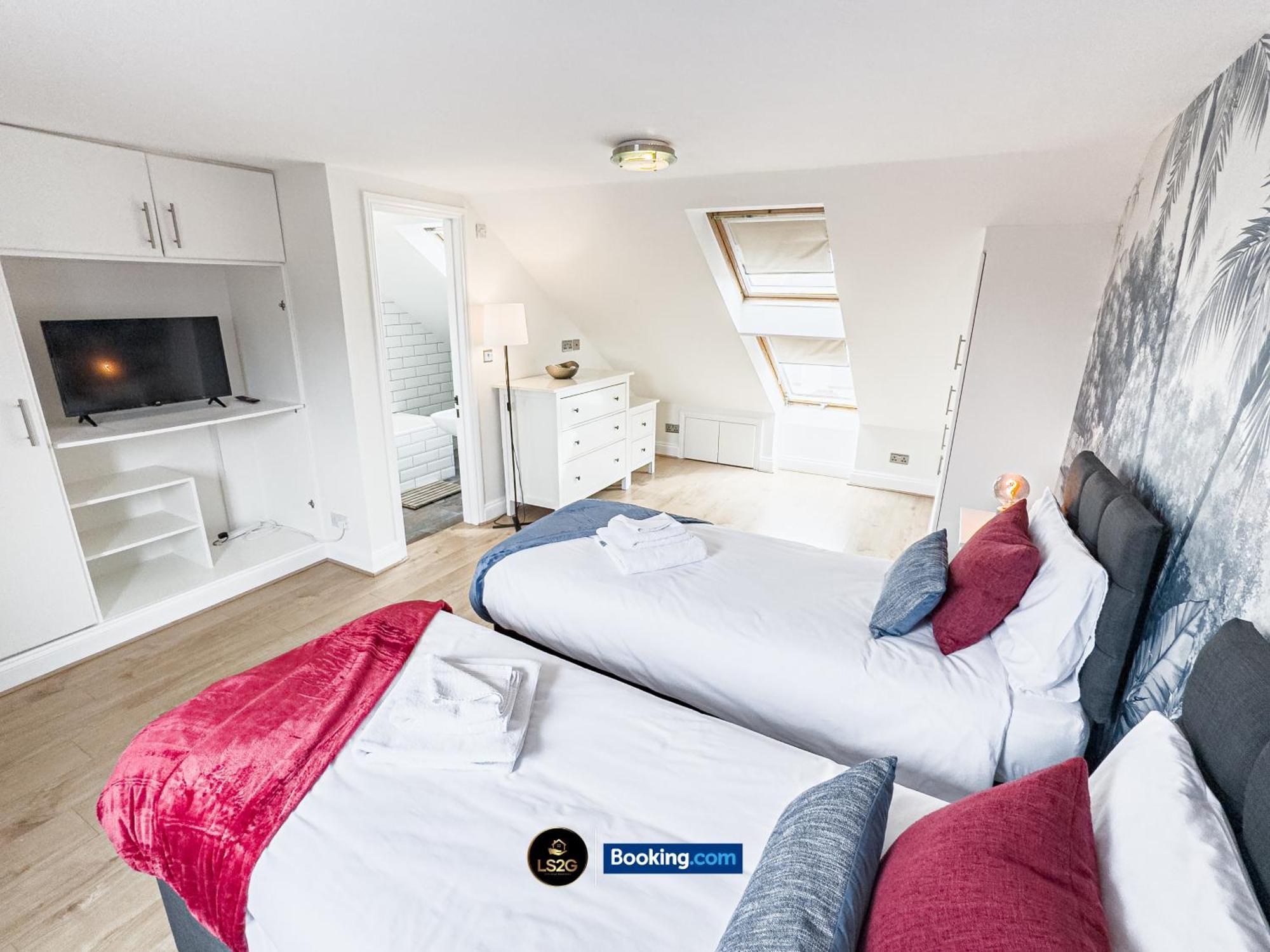 Stunning House By Ls2G Short Lets & Serviced Accommodation Greater London With Free Wifi Eksteriør billede